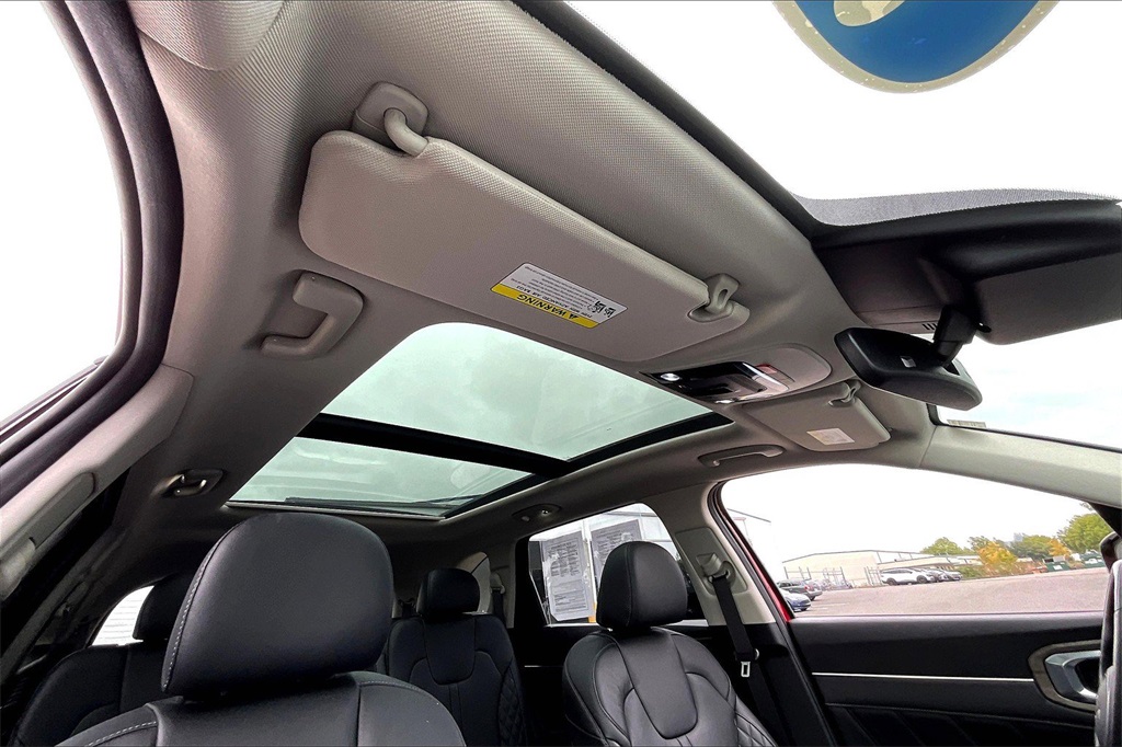 2022 Kia Sorento X-Line SX Prestige photo 26