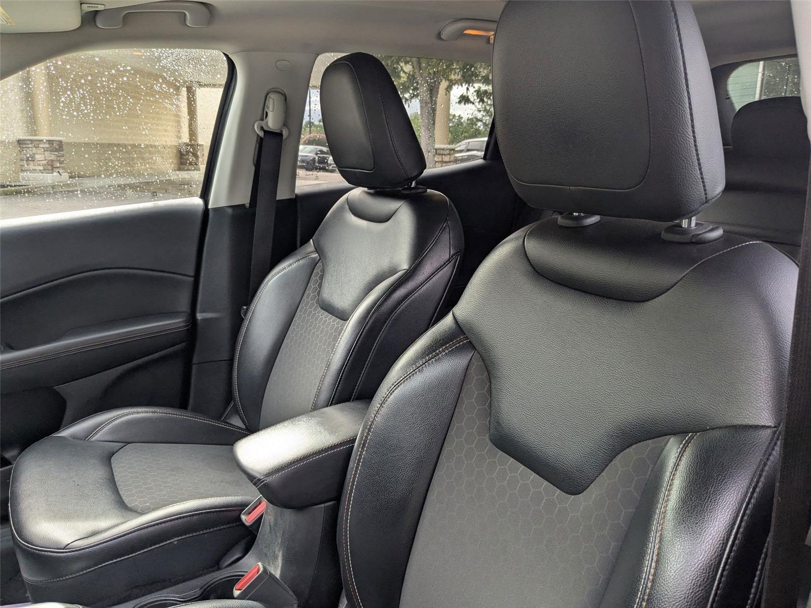 2017 Jeep Compass Latitude photo 13