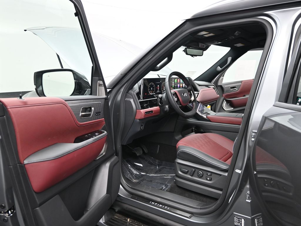 2026 Infiniti QX80 photo 10
