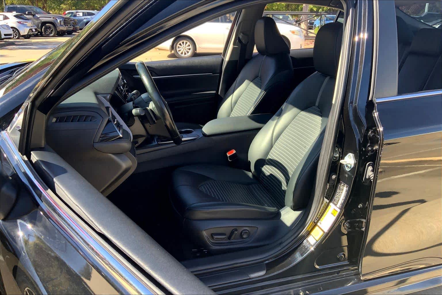 2024 Toyota Camry SE photo 4