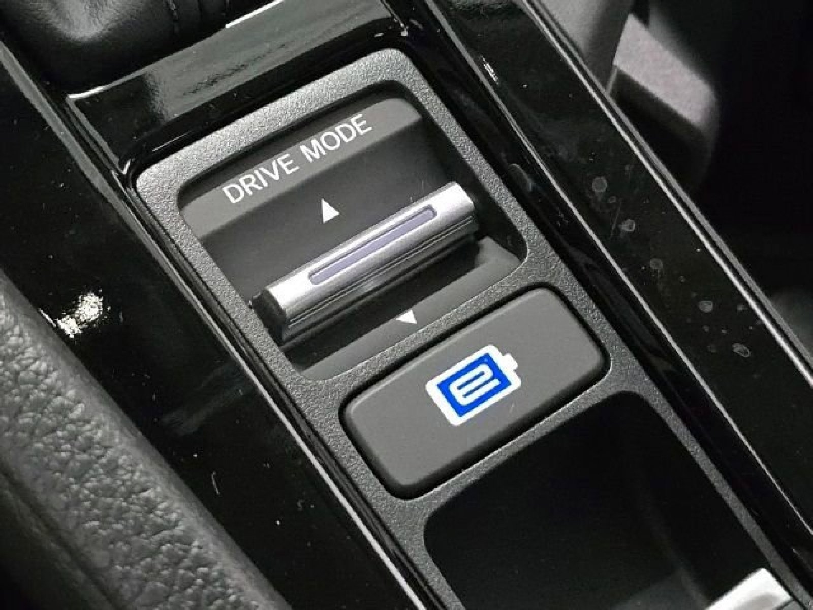 2025 Honda Accord Hybrid EX-L photo 11