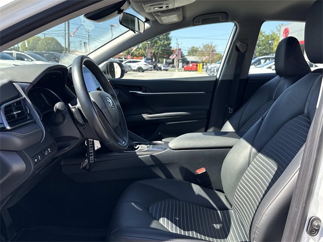 2024 Toyota Camry SE photo 15