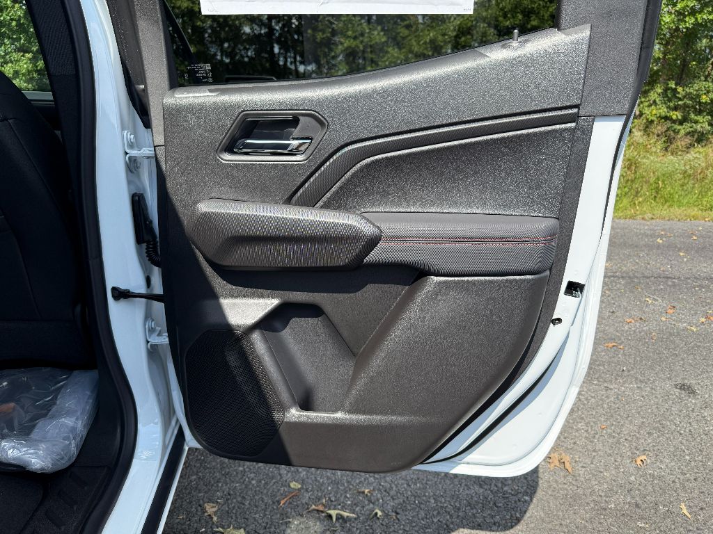 2026 Chevrolet Colorado Z71 photo 27
