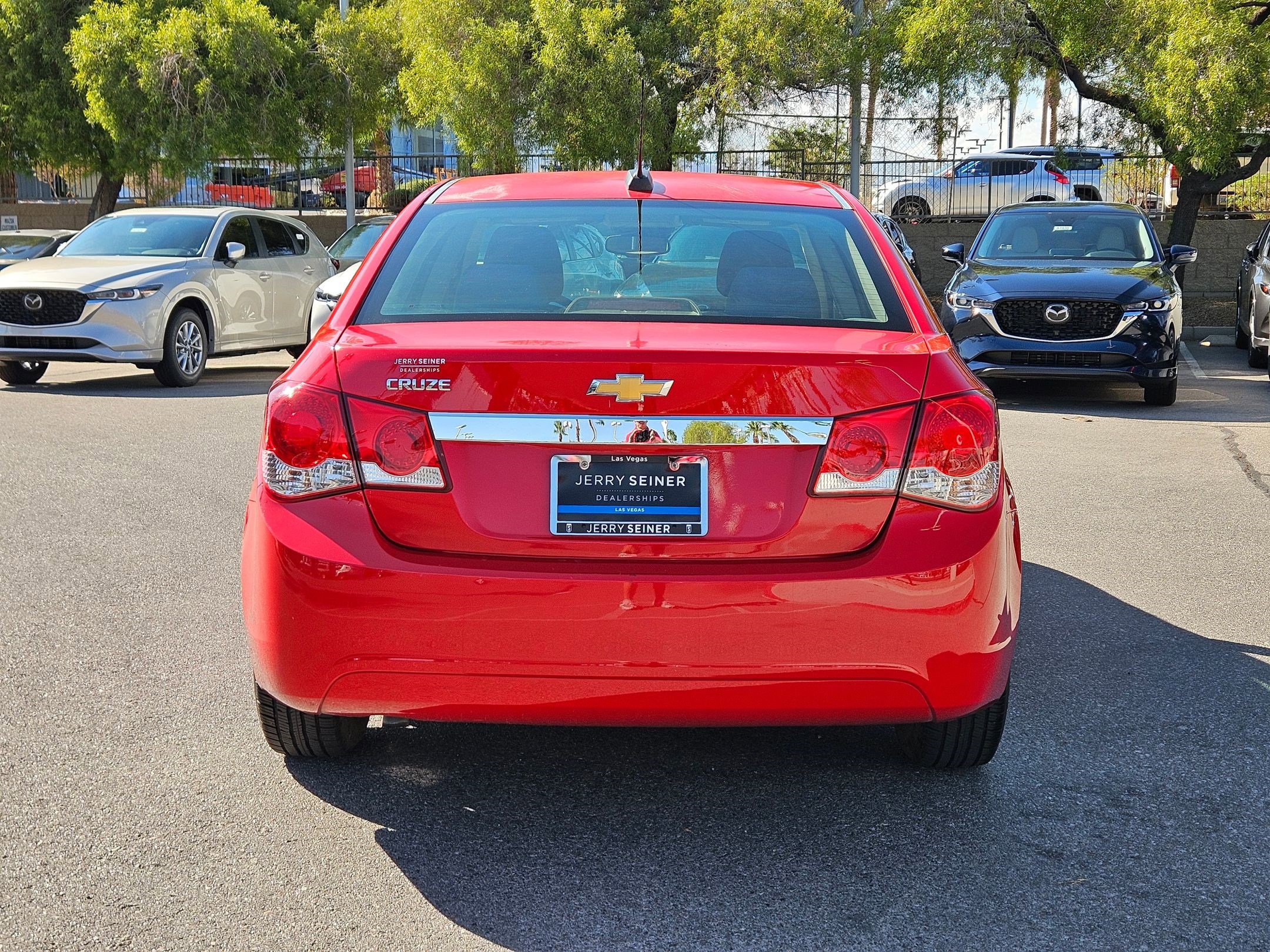 2016 Chevrolet Cruze LS photo 4