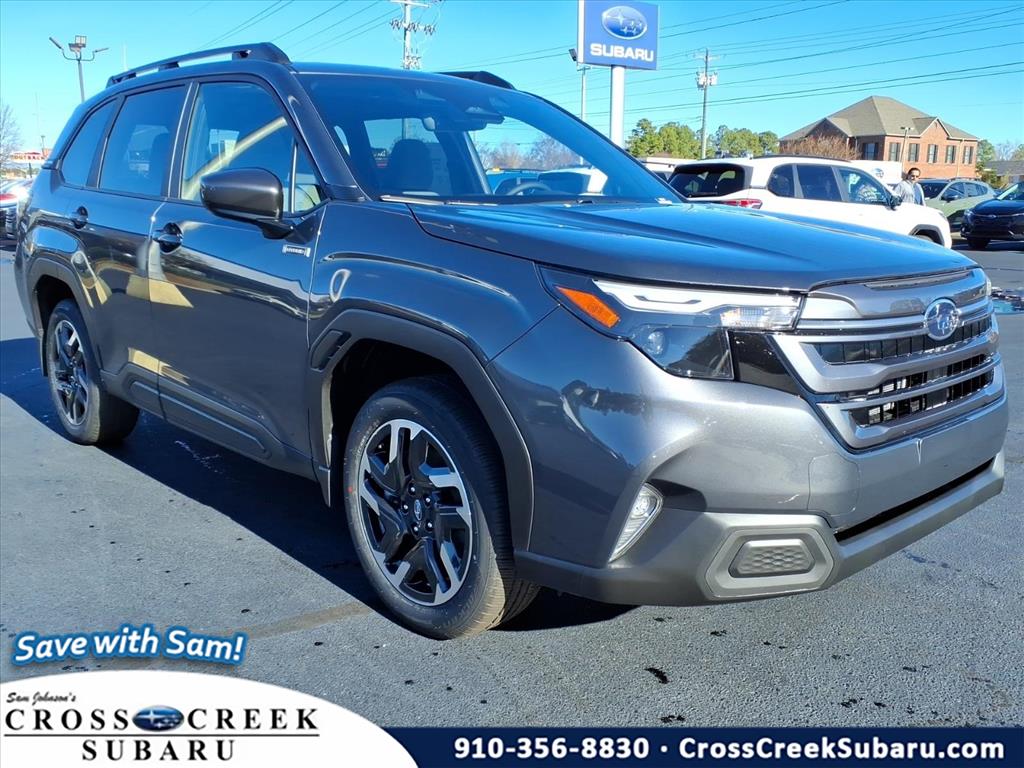 2025 Subaru Forester Premium's photo