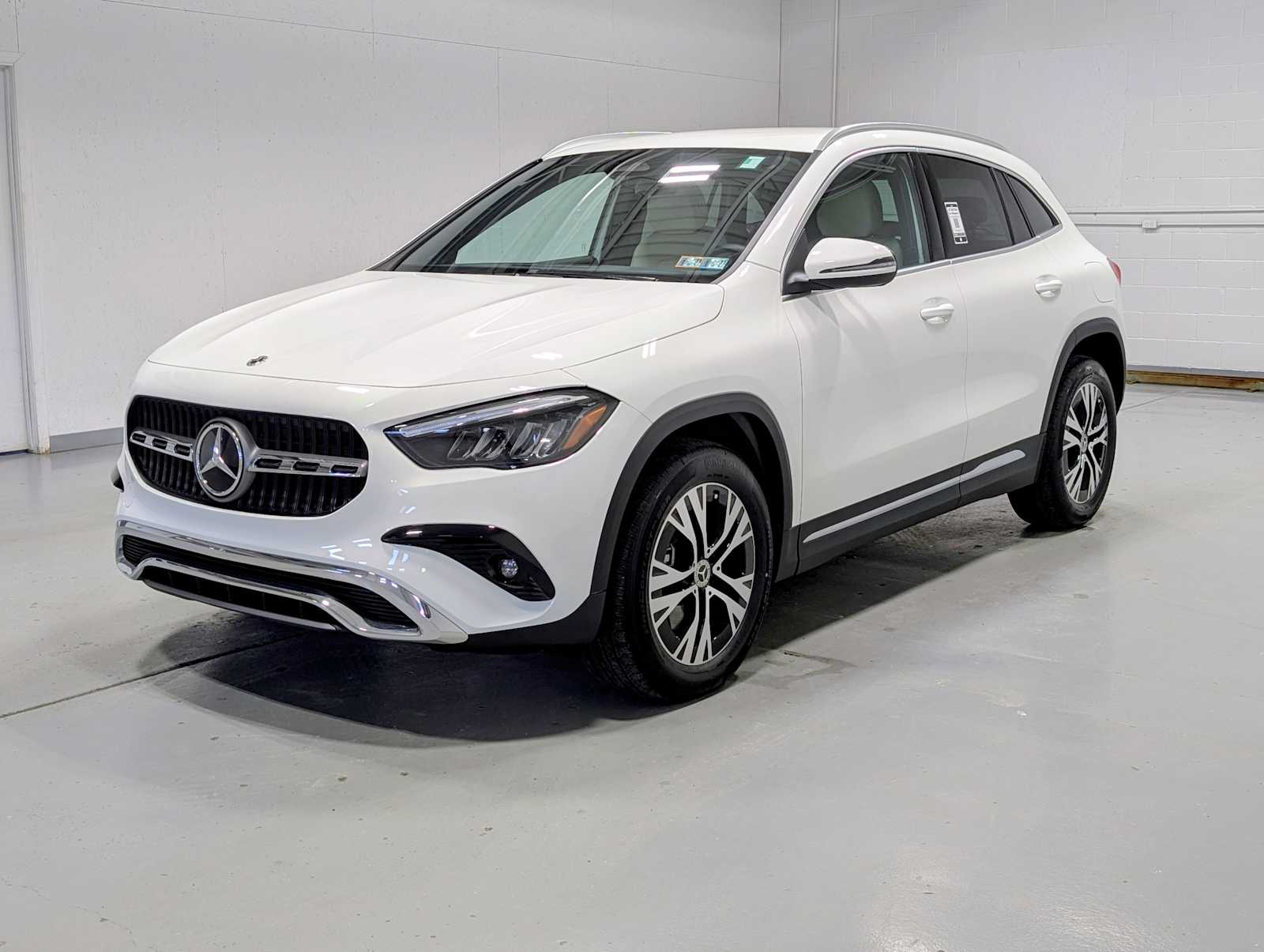 2025 Mercedes-Benz GLA GLA250's photo