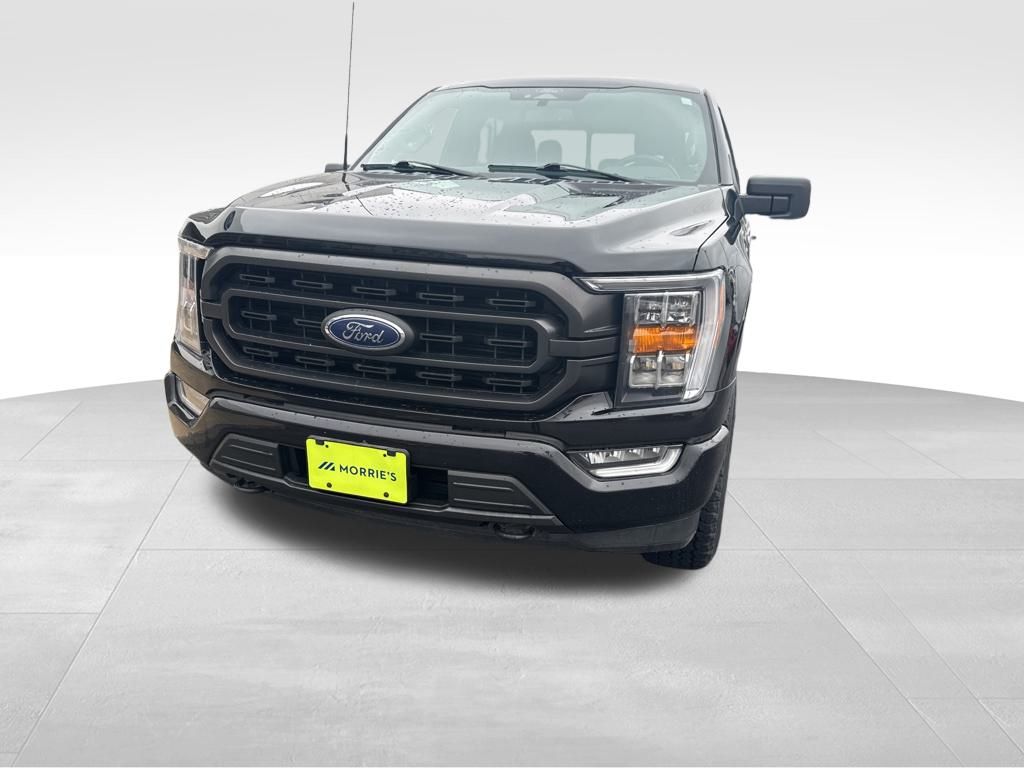 2022 Ford F-150 XLT photo 2