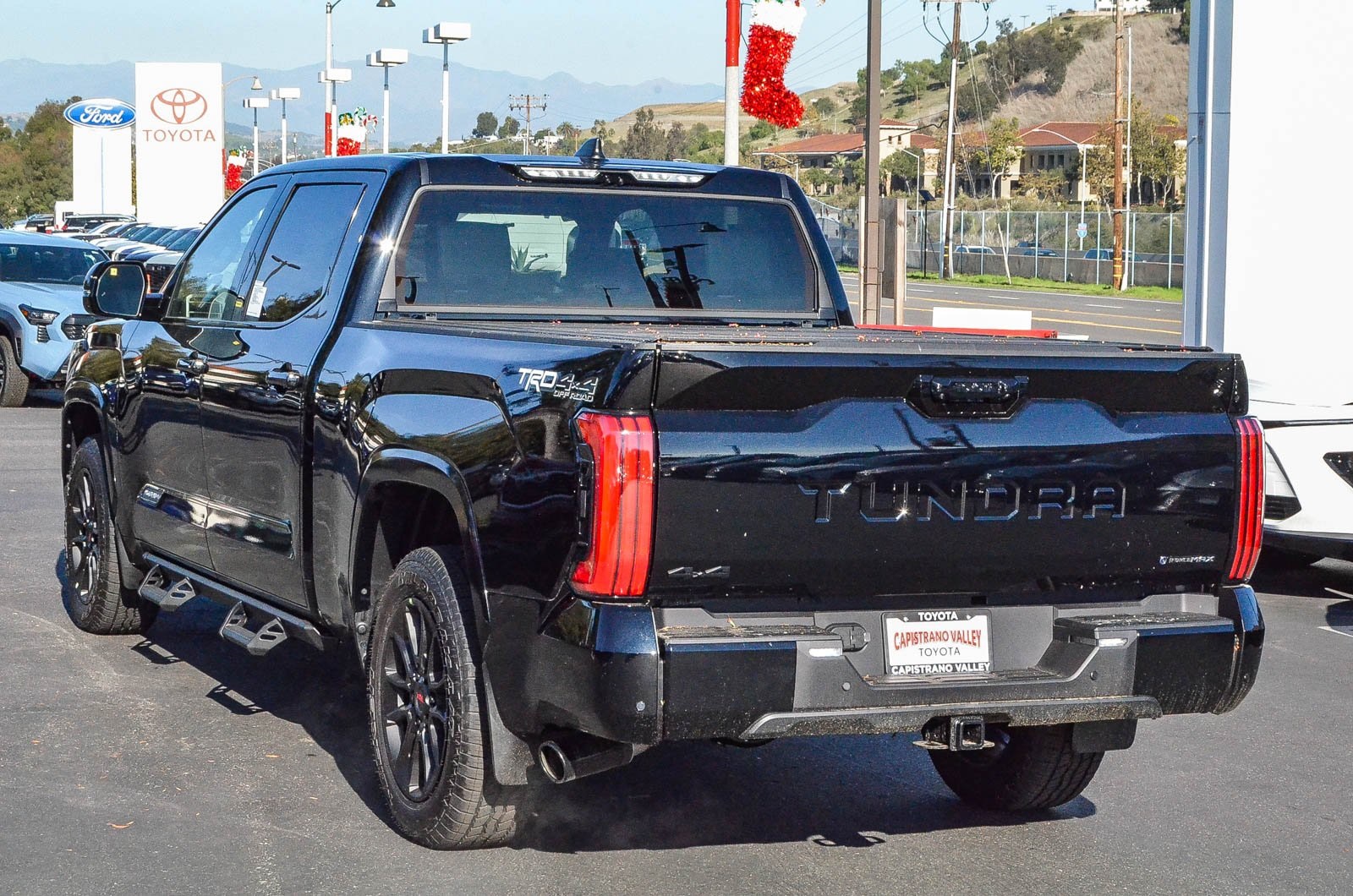 2026 Toyota Tundra Platinum CrewMax photo 4