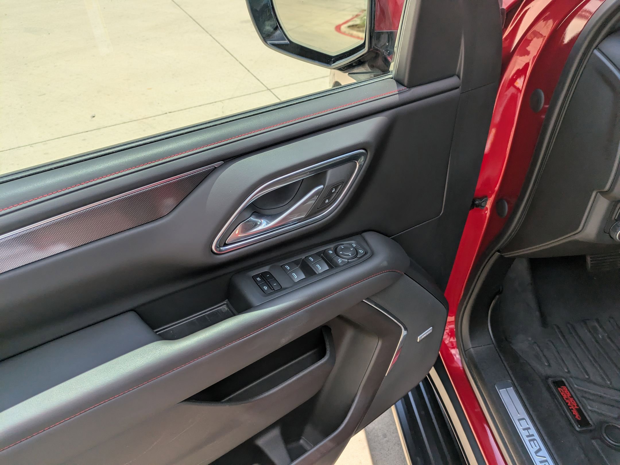 2023 Chevrolet Tahoe RST photo 11