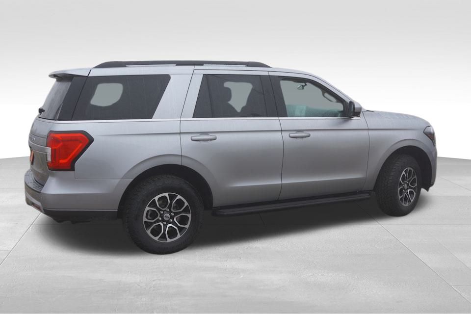 2024 Ford Expedition XLT photo 3