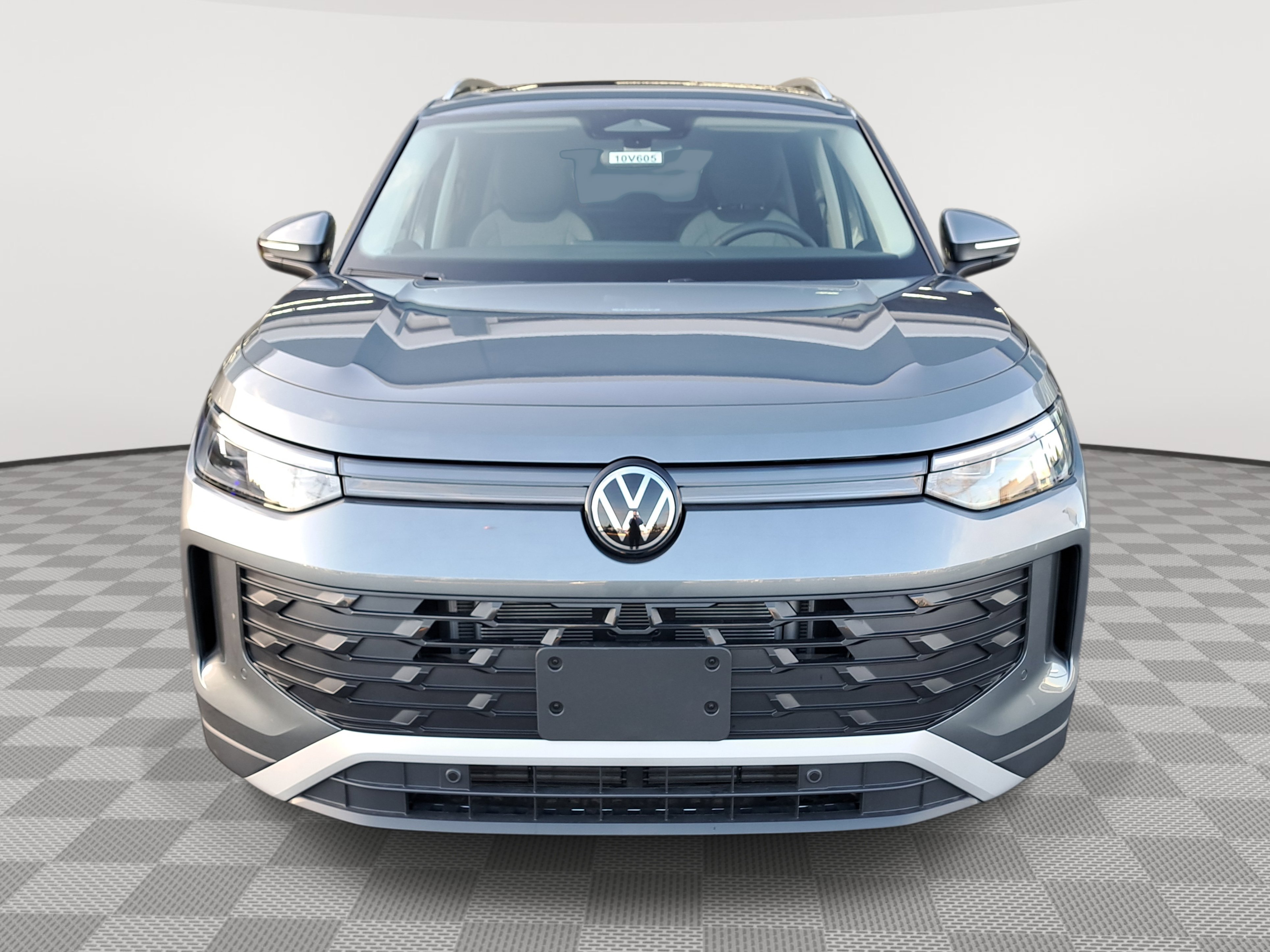 2025 Volkswagen Tiguan S photo 2