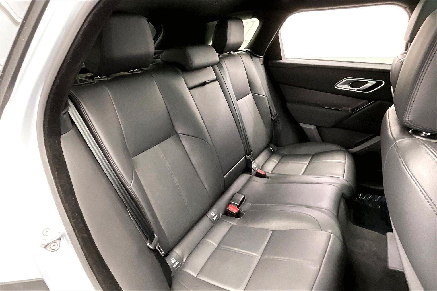 2025 Land Rover Range Rover Velar SE photo 15
