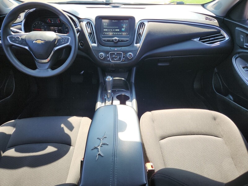 2018 Chevrolet Malibu 1LT photo 14