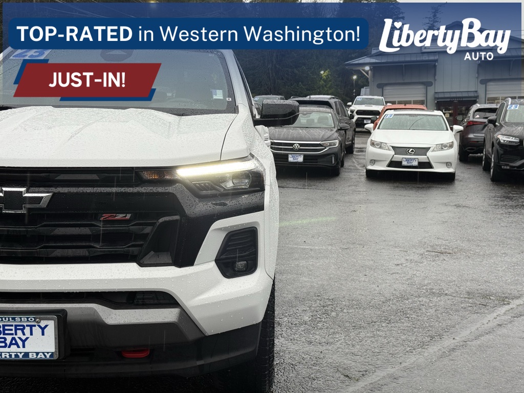 2023 Chevrolet Colorado Z71 photo 2