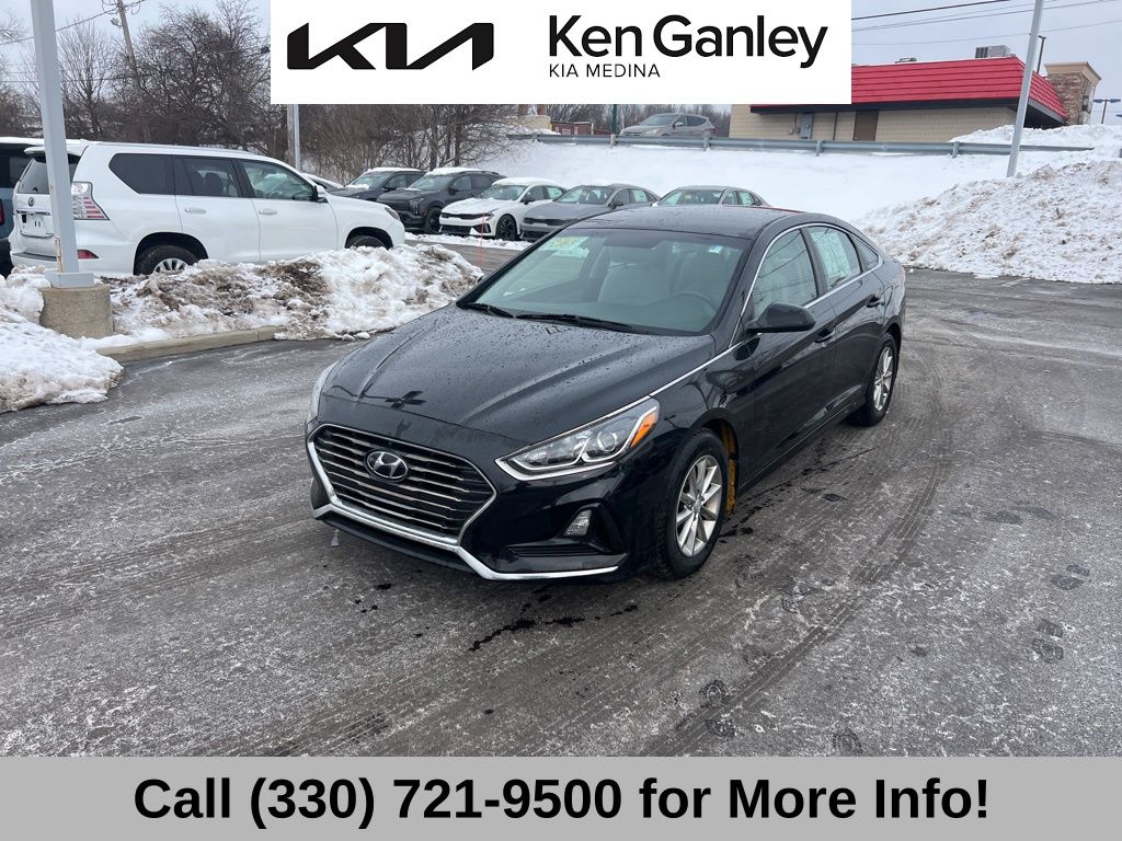 Used 2018 Hyundai Sonata SE with VIN 5NPE24AF5JH722868 for sale in Medina, OH