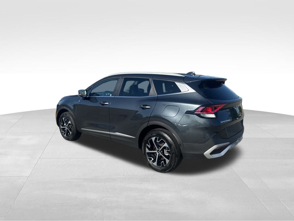 2025 Kia Sportage EX photo 2