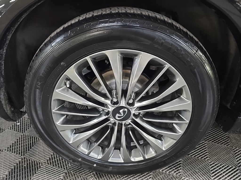 2021 Infiniti QX80 Sensory photo 13