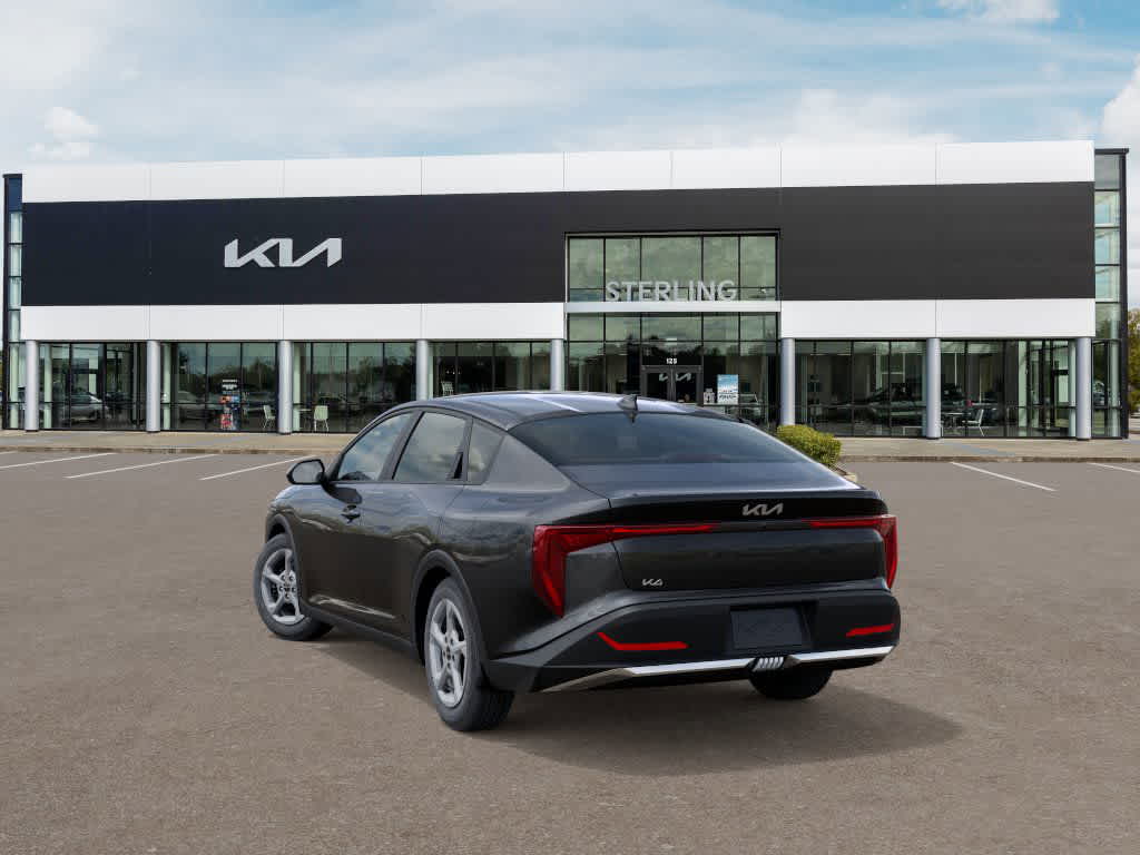 2025 Kia K4 LXS photo 3