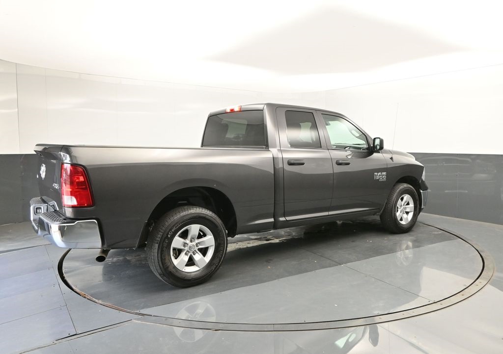 2024 Ram 1500 Classic SLT photo 14