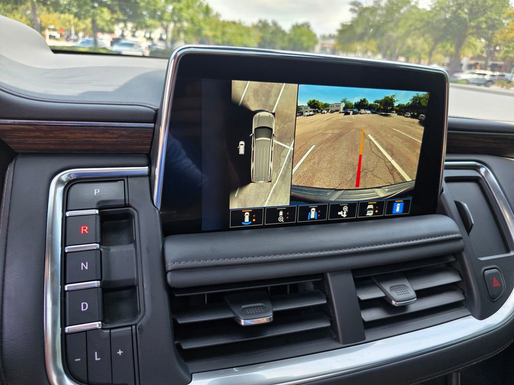 2022 Chevrolet Suburban High Country photo 16
