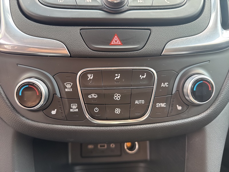 2021 Chevrolet Equinox LT photo 30