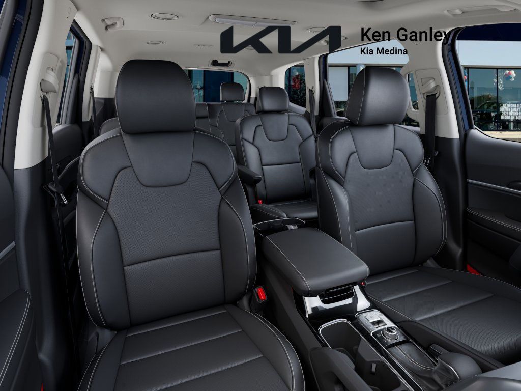 2025 Kia Telluride S photo 13