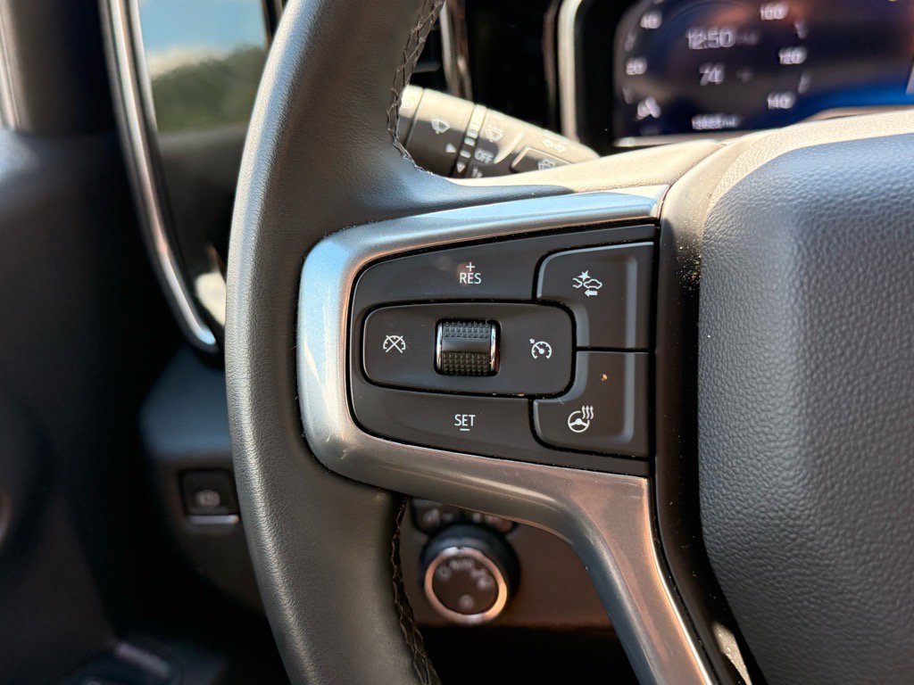 2023 Chevrolet Silverado 1500 LT photo 12
