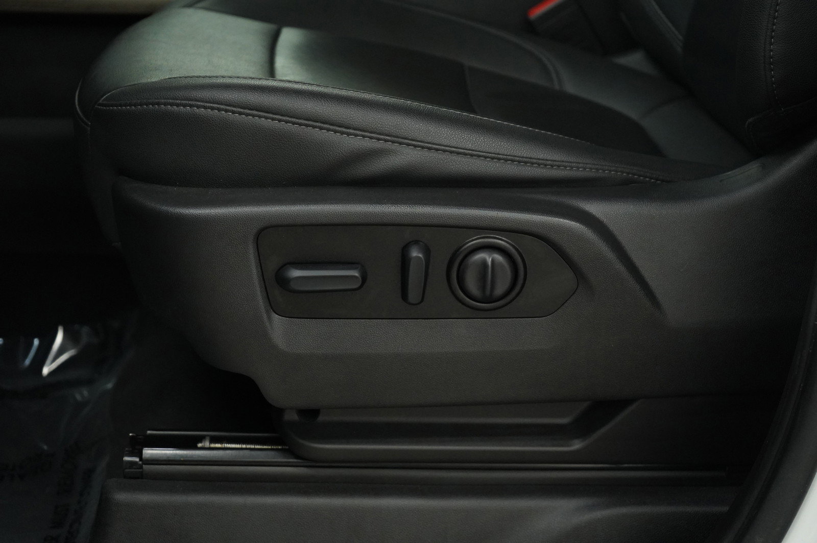 2021 Chevrolet Silverado 1500 RST photo 18
