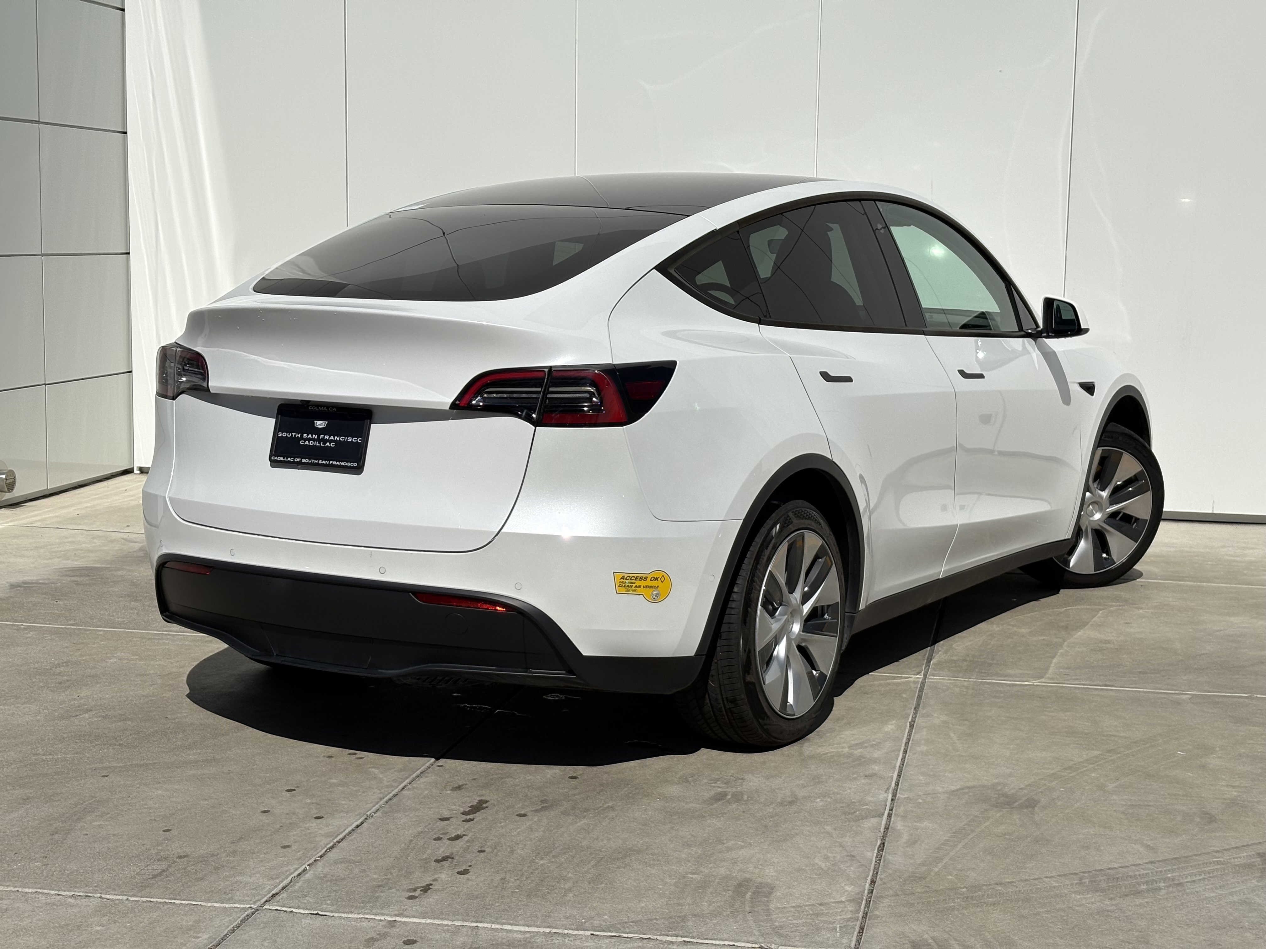 2022 Tesla Model Y Long Range photo 6