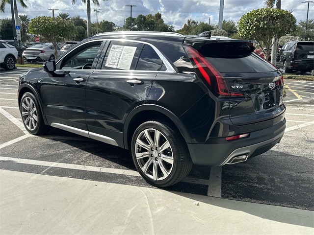 2021 Cadillac XT4 Premium Luxury photo 4