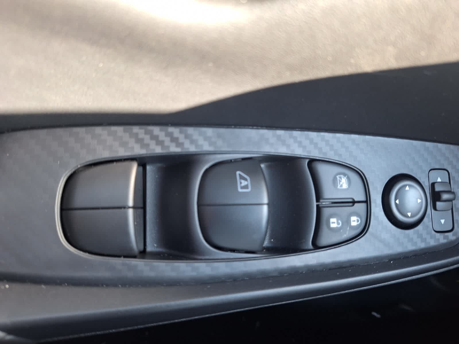 2025 Nissan Sentra S photo 18