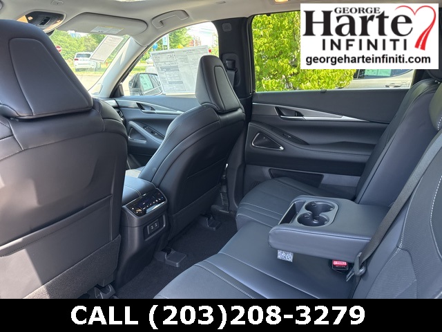 2026 Infiniti QX60 Luxe AWD photo 11
