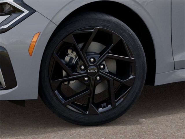 2026 Kia K5 GT-Line photo 9
