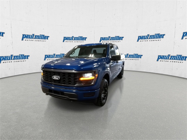 2025 Ford F-150 STX photo 4