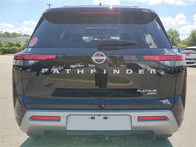 2025 Nissan Pathfinder Platinum photo 4