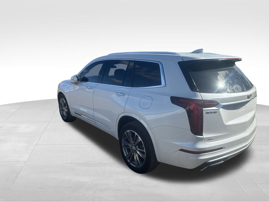 Used 2021 Cadillac XT6 Premium Luxury with VIN 1GYKPDRS2MZ235902 for sale in Coon Rapids, Minnesota