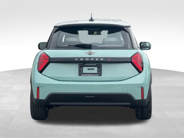 2026 Mini Cooper 2 Door Hardtop Iconic photo 5