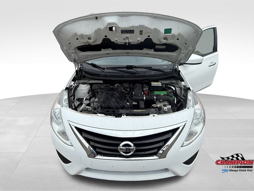 2016 Nissan Versa 1.6 SV photo 16