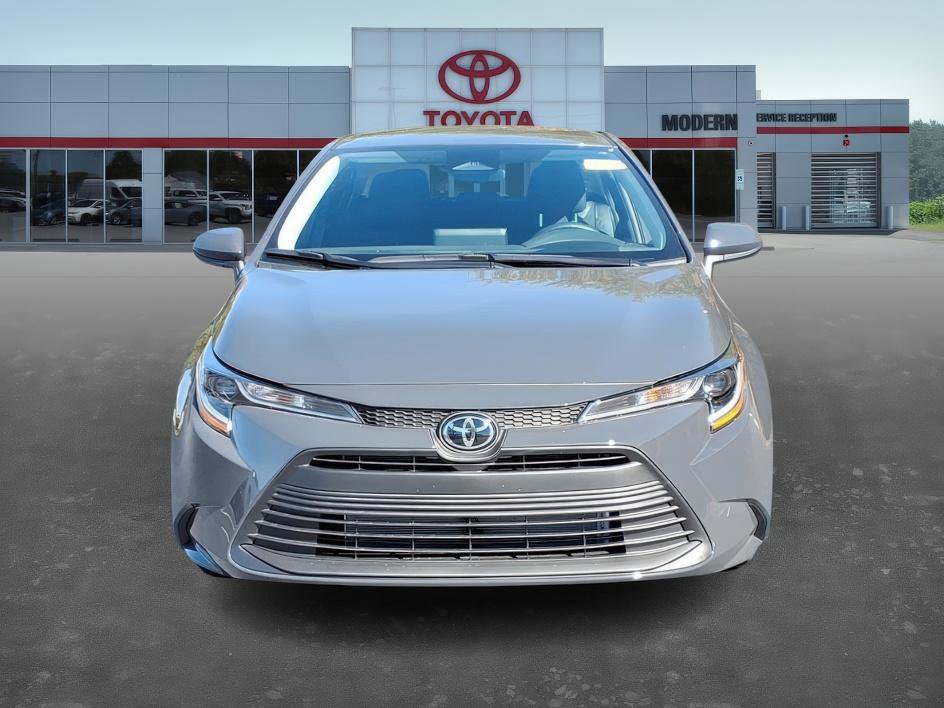 2026 Toyota Corolla LE photo 2