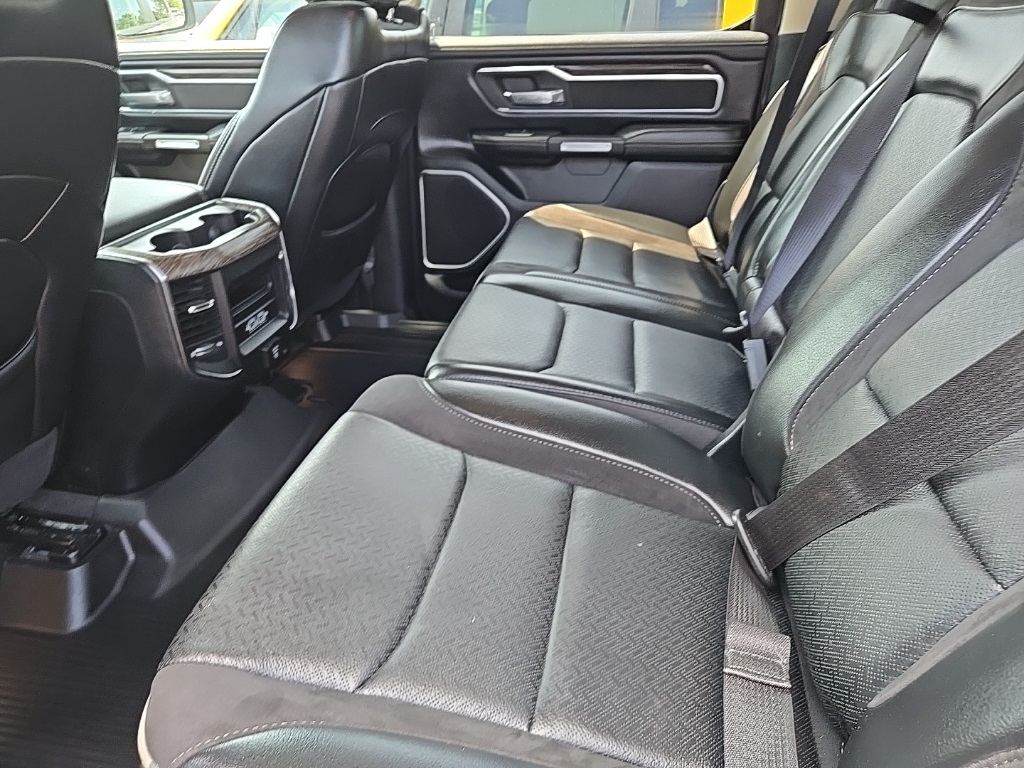 2020 Ram 1500 Laramie photo 9