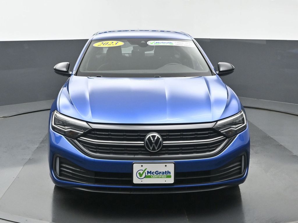 2023 Volkswagen Jetta 1.5T Sport photo 3