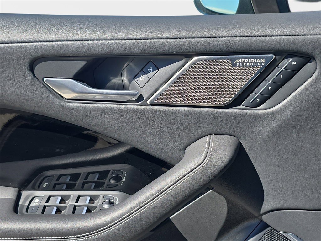 2022 Jaguar I-PACE HSE photo 25