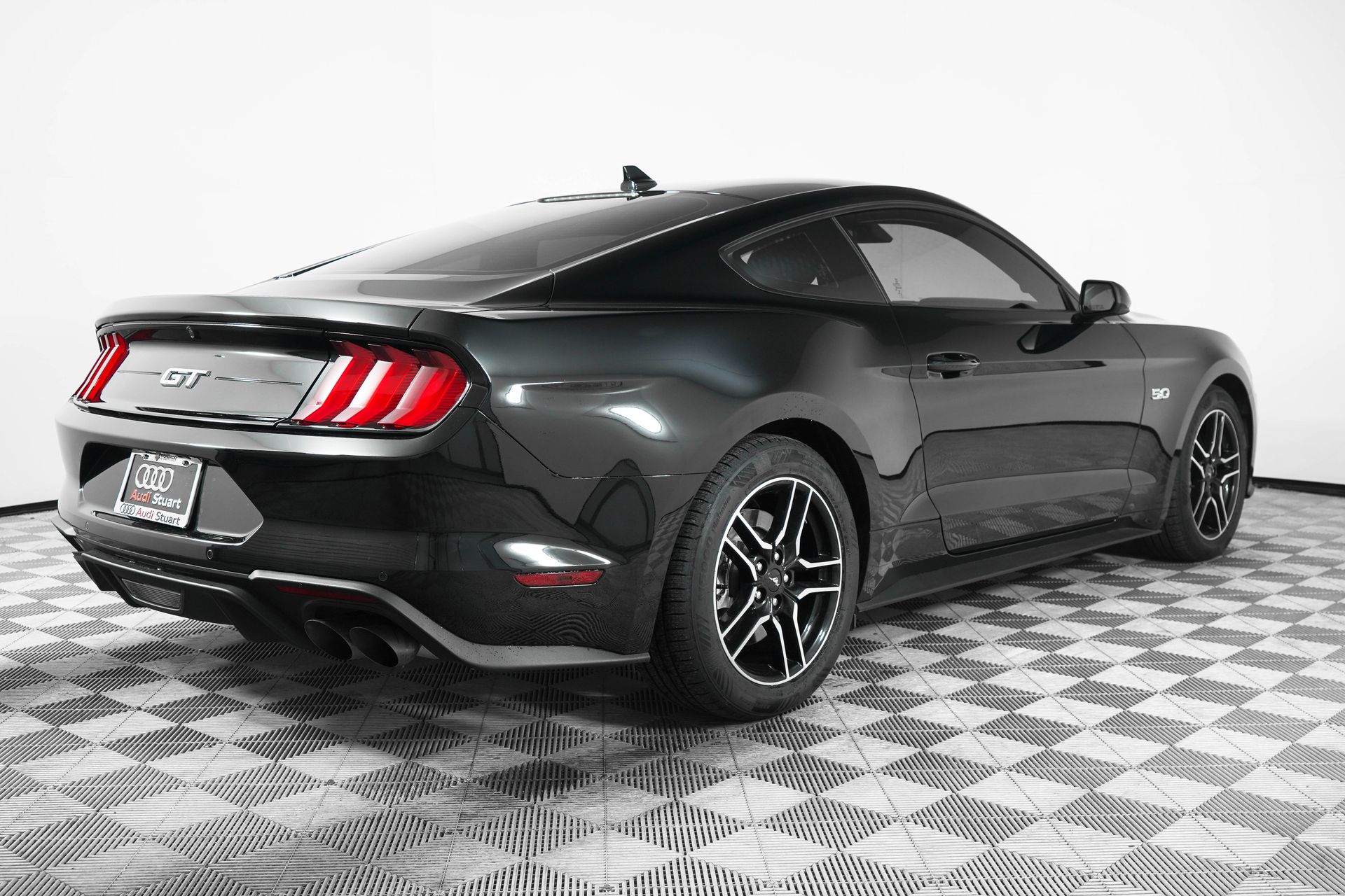 2021 Ford Mustang GT photo 7