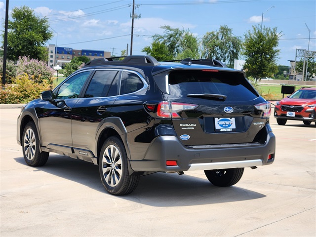 2025 Subaru Outback Limited XT photo 2