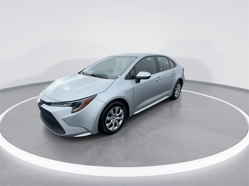 2021 Toyota Corolla LE photo 4