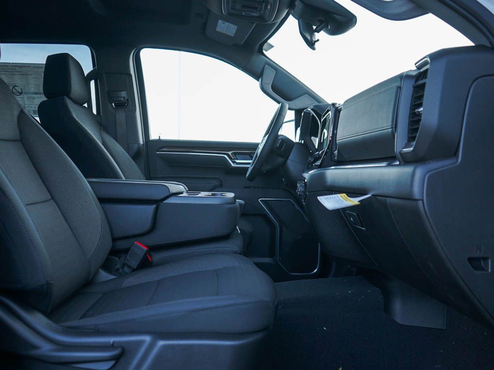 2025 Chevrolet Silverado 1500 LT photo 8