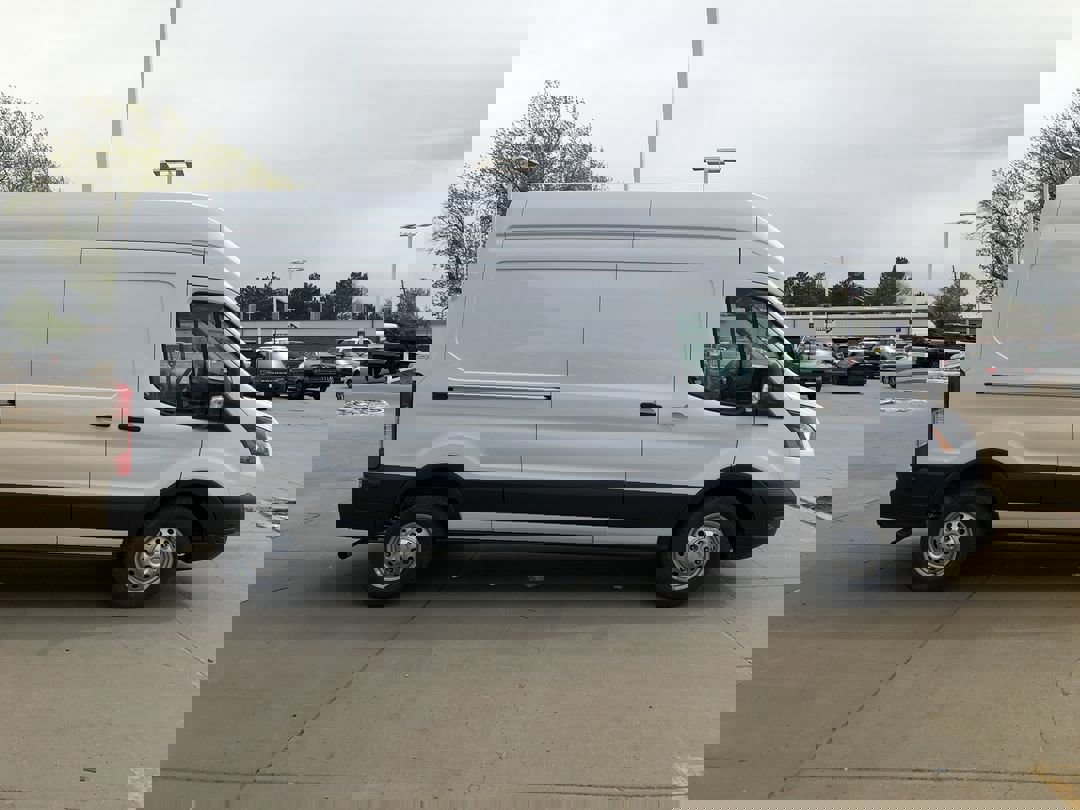 2025 Ford Transit Cargo Van photo 10