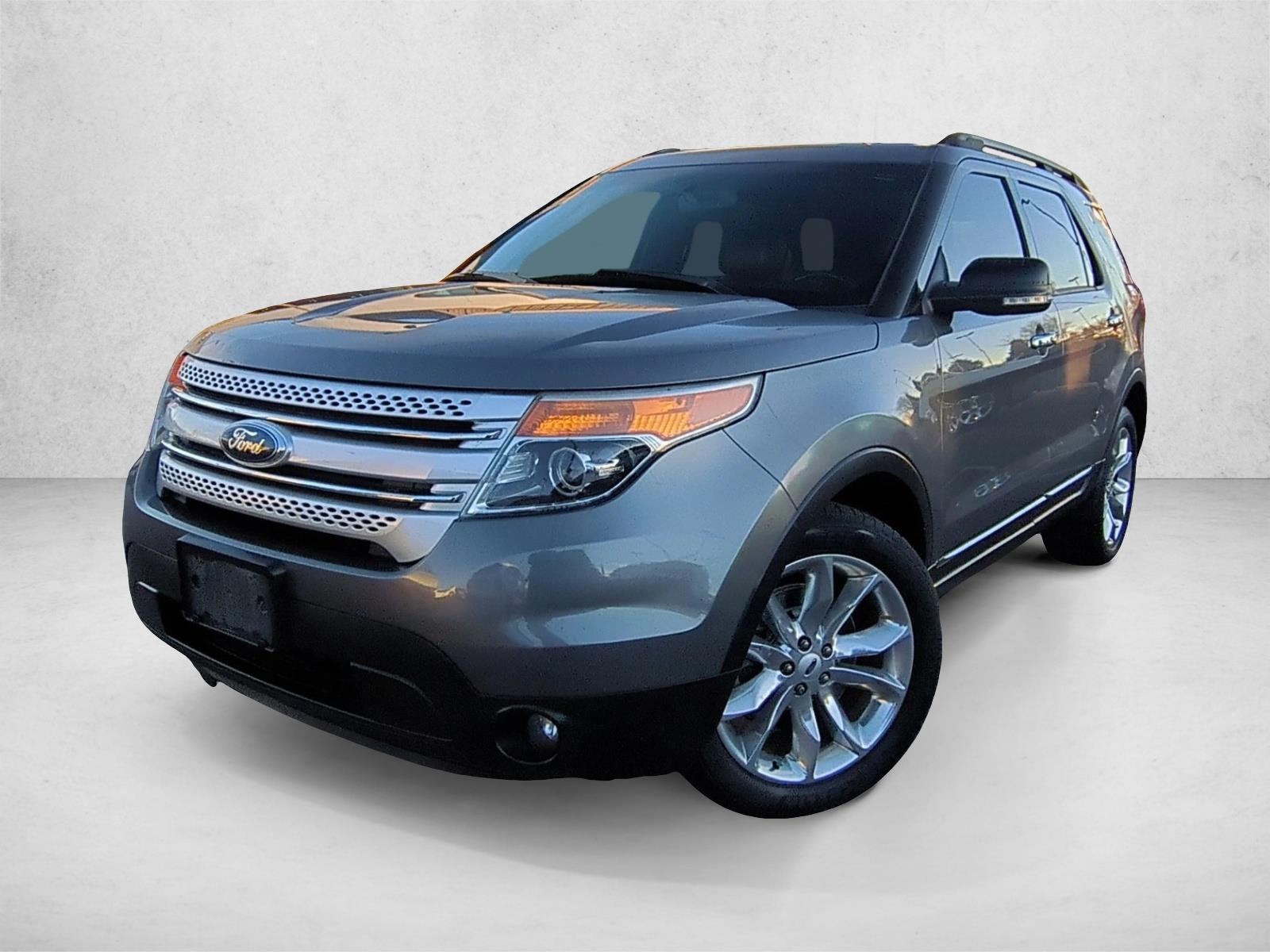 2013 Ford Explorer XLT's photo