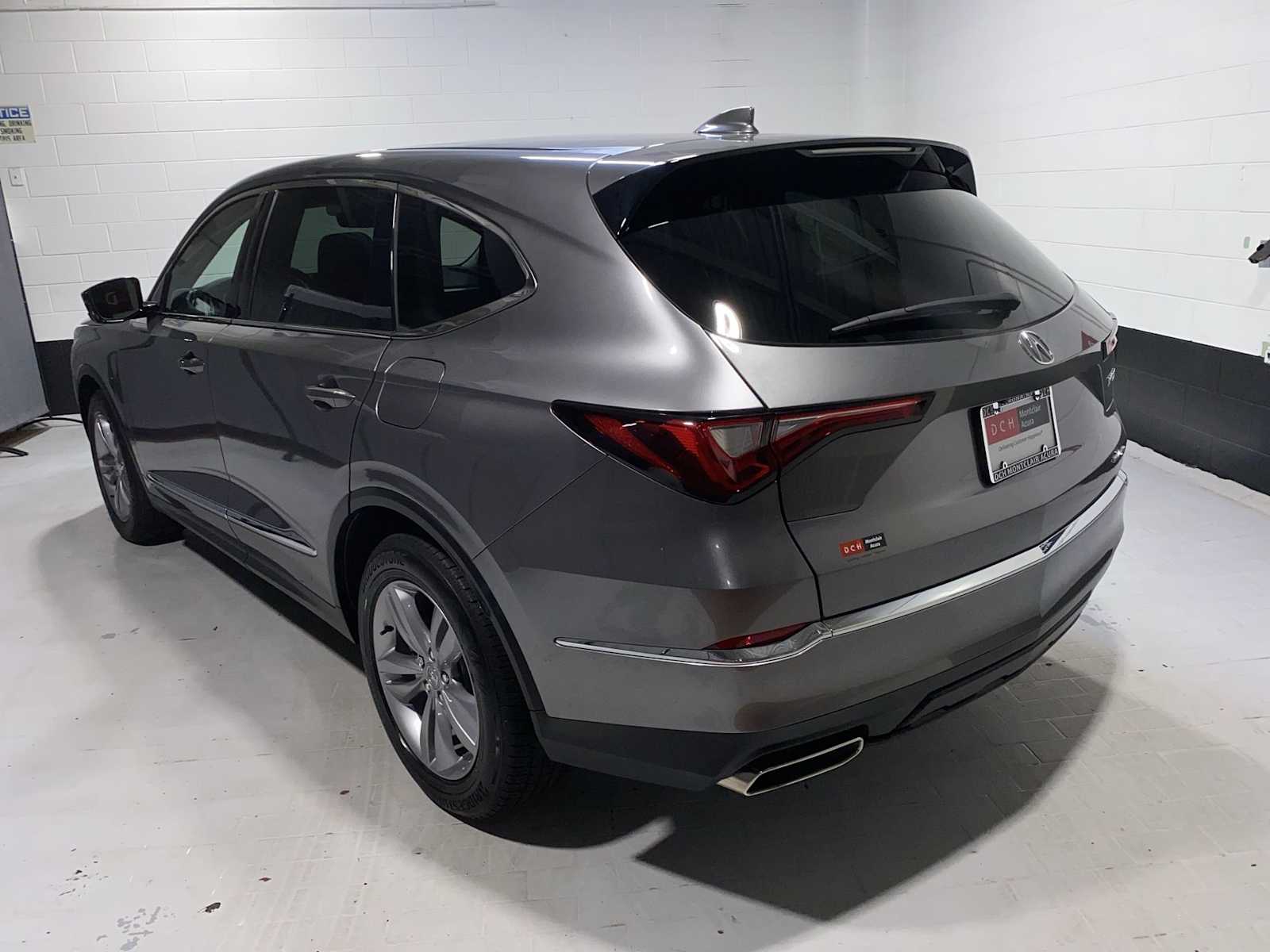 2023 Acura MDX SH-AWD photo 4