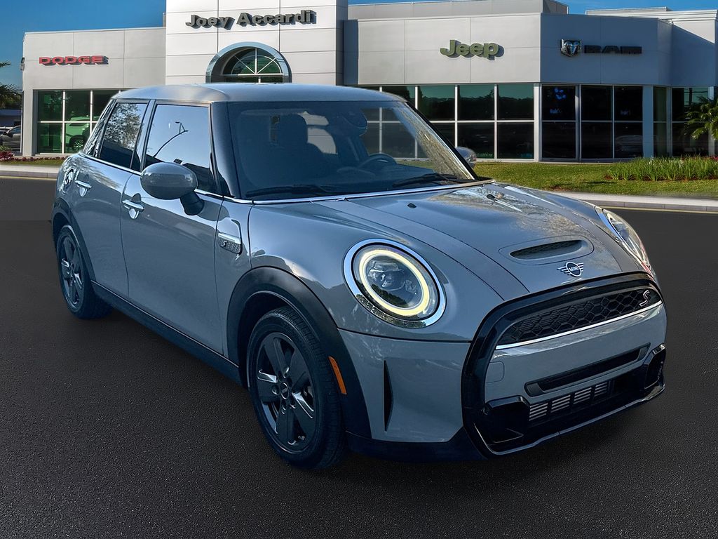 2022 MINI Hardtop 4 Door